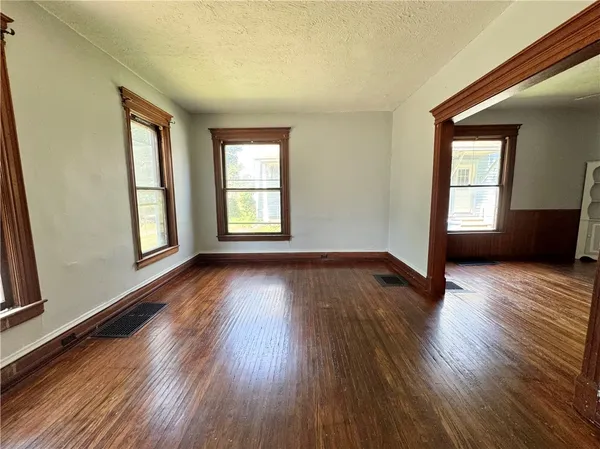 $73,500 | 513 Herrick Street, Elmira, NY 14904