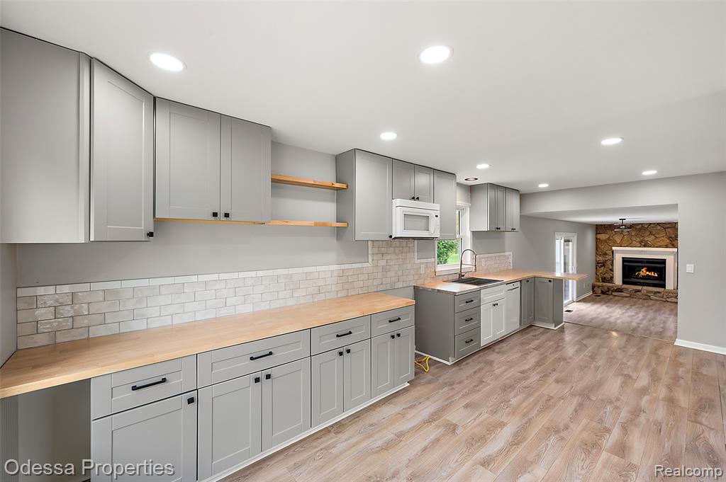 1442 Riley Center Road Memphis, MI 48041 - Photo 8 of 62