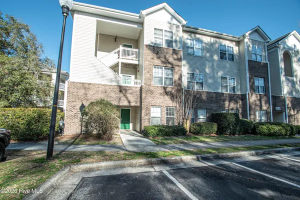 $239,900 | 4519 Sagedale Drive, Unit 101, Wilmington, NC 28405