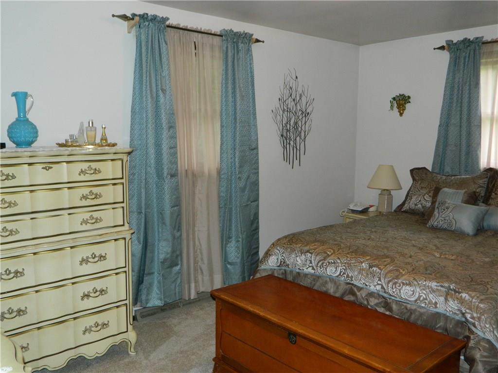 113 Iseman Road Freeport, PA 16229 - Photo 15 of 25 Master Bedroom