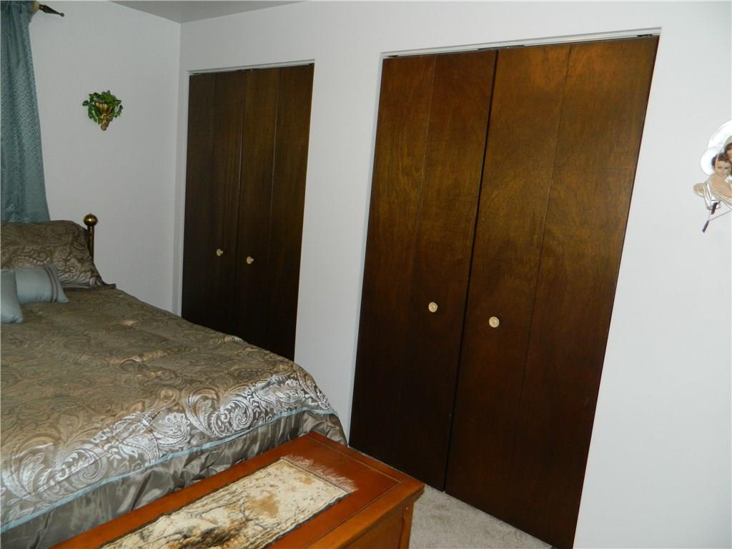 113 Iseman Road Freeport, PA 16229 - Photo 16 of 25 Her's and His closet space