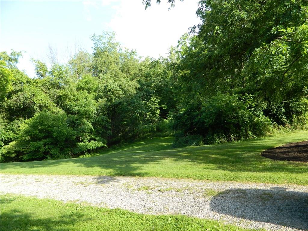 113 Iseman Road Freeport, PA 16229 - Photo 3 of 25