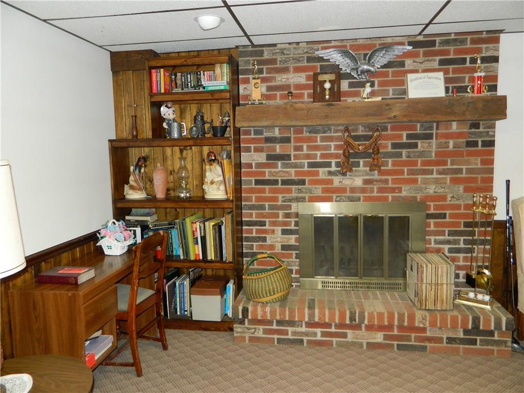 113 Iseman Road Freeport, PA 16229 - Photo 21 of 25 Gameroom