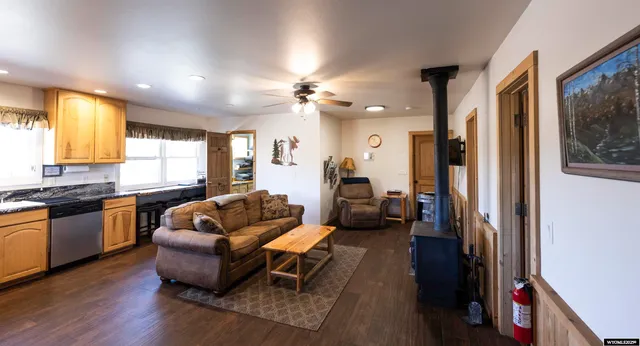 $1,200,000 | 29 Stucki Weg Drive, Dubois, WY 82513