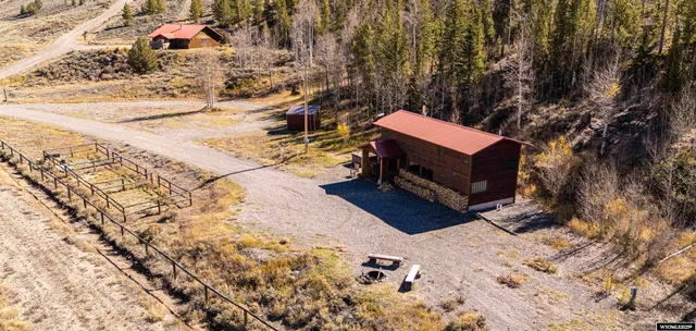 $1,200,000 | 29 Stucki Weg Drive, Dubois, WY 82513