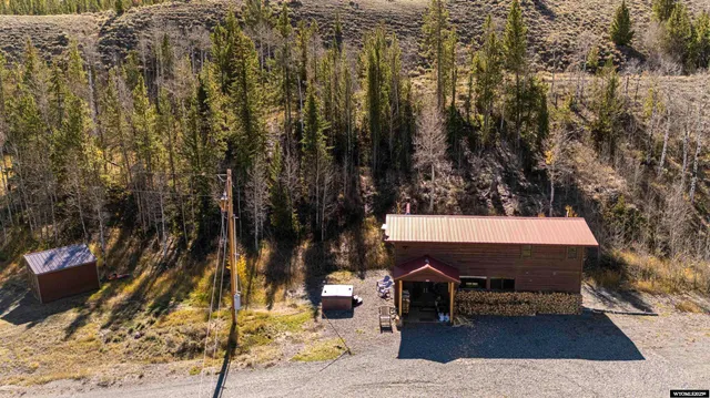 $1,200,000 | 29 Stucki Weg Drive, Dubois, WY 82513