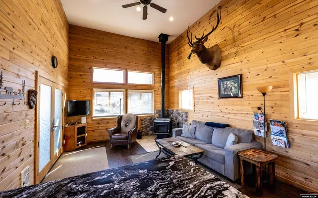 $1,200,000 | 29 Stucki Weg Drive, Dubois, WY 82513