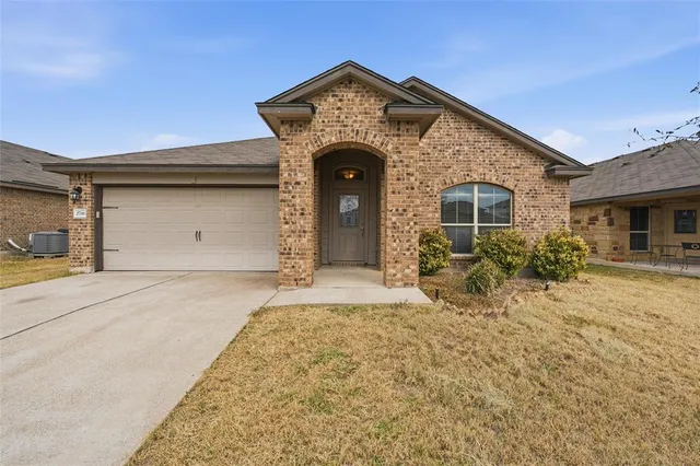 $270,000 | 2716 Skinner Drive, Lorena, TX 76655