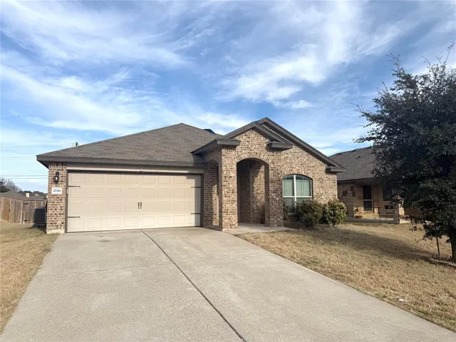 $270,000 | 2716 Skinner Drive, Lorena, TX 76655