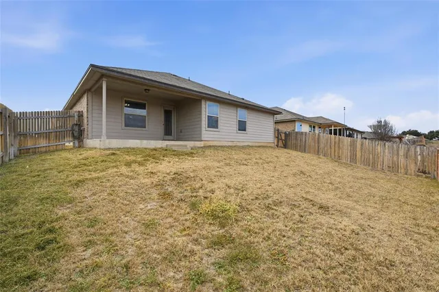 $270,000 | 2716 Skinner Drive, Lorena, TX 76655