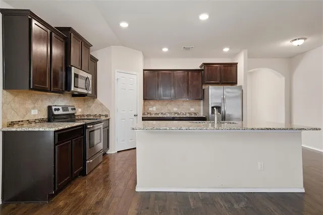 $270,000 | 2716 Skinner Drive, Lorena, TX 76655