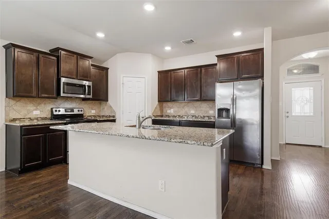 $270,000 | 2716 Skinner Drive, Lorena, TX 76655