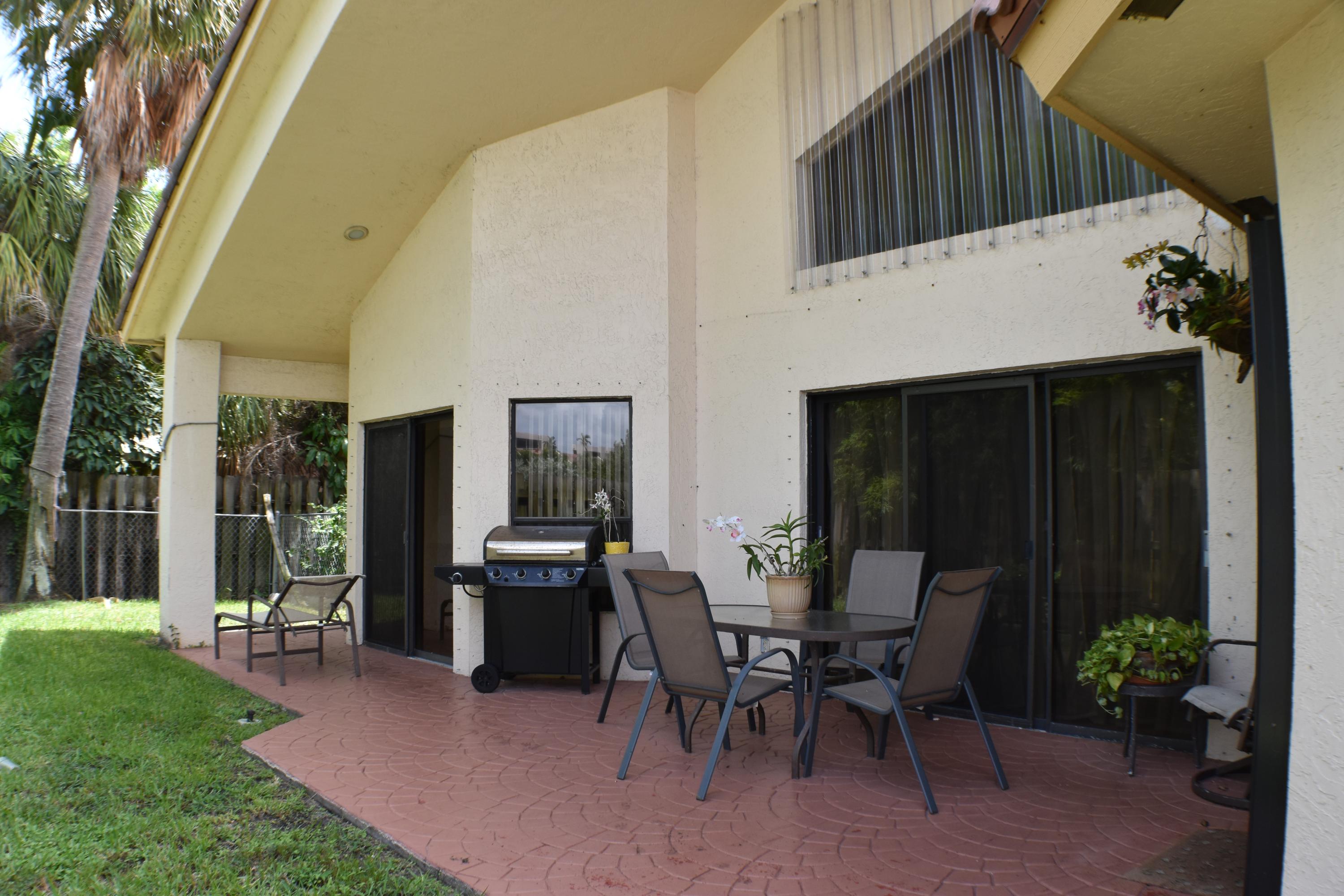 949 Lake Wyman Road Boca Raton, FL 33431 - Photo 14 of 17 Back Yard - Patio