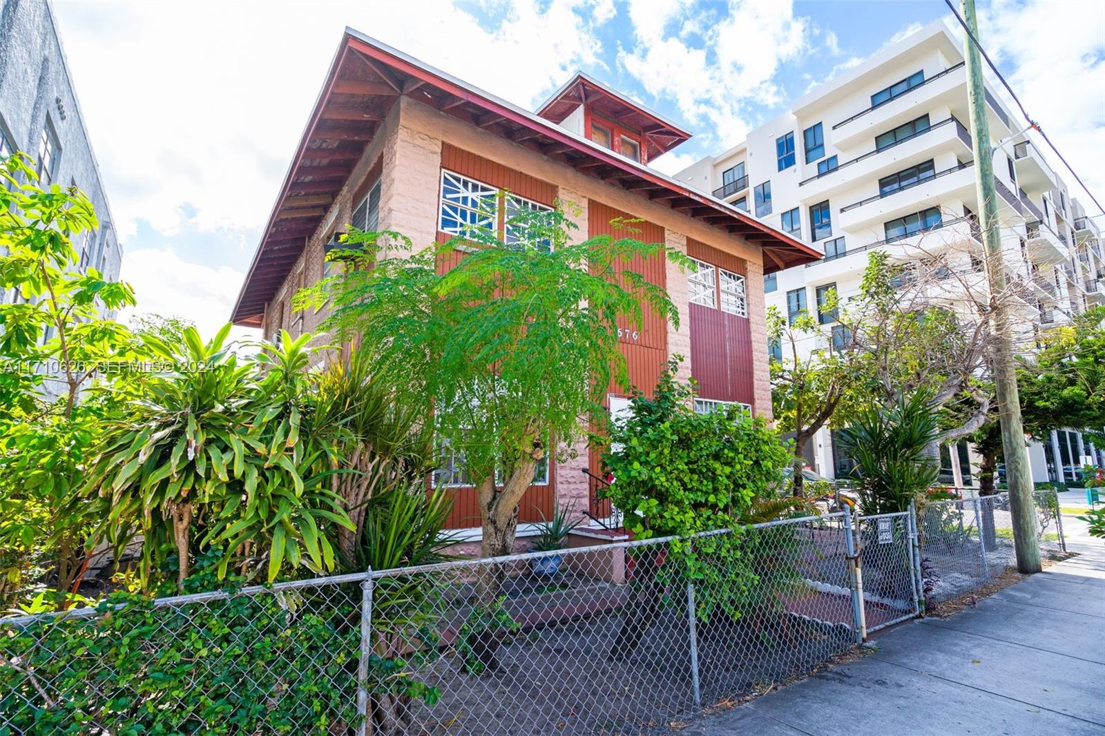 676 Southwest 1st Street Miami, FL 33130 - Photo 12 of 14