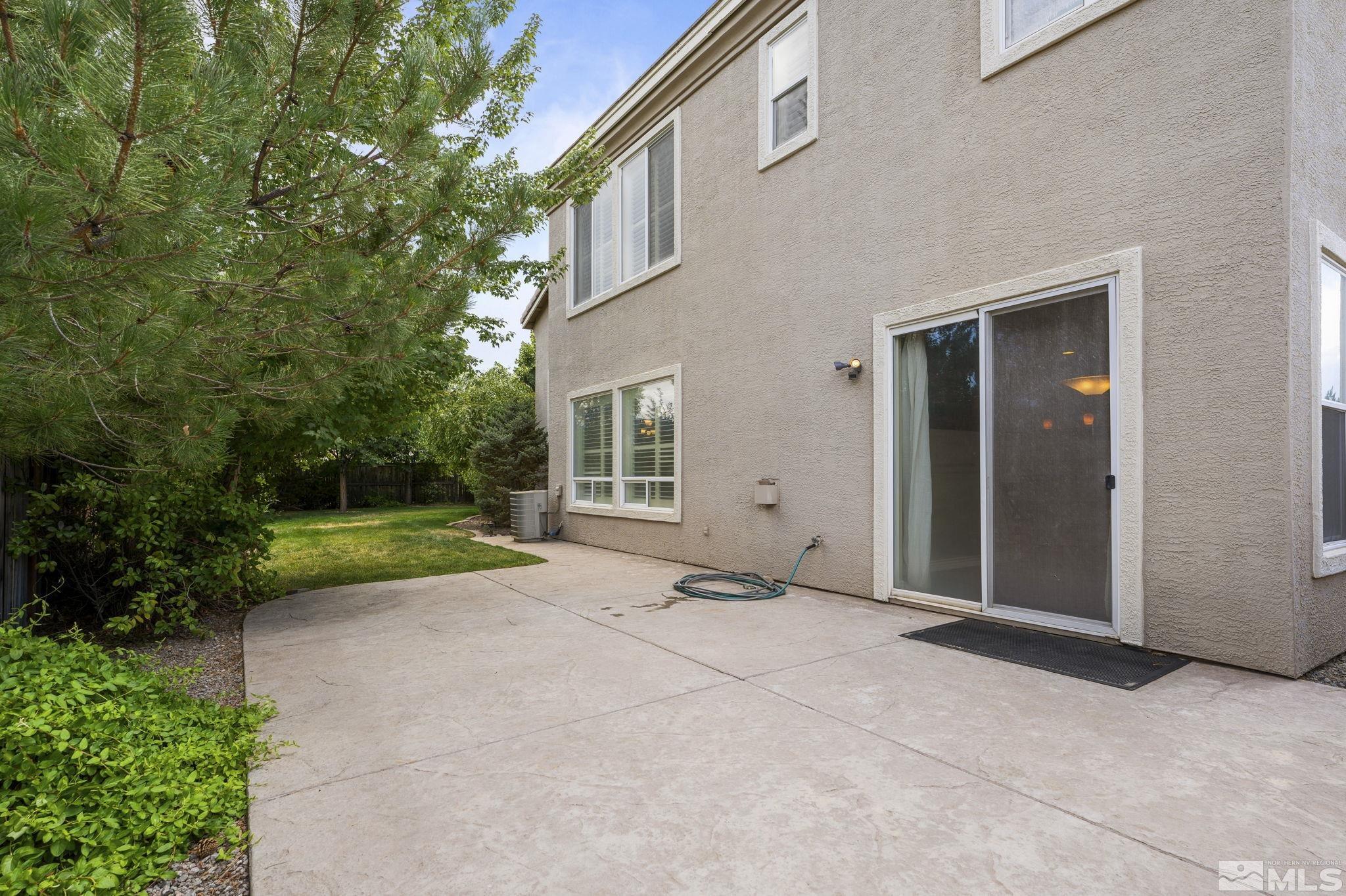 10080 Goler Wash Court Reno, NV 89521 - Photo 32 of 40 a view of outdoor space and yard