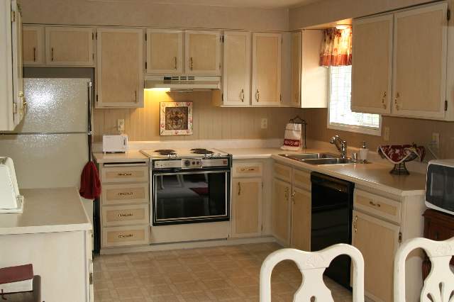 1115 North Warren Road Spokane, WA 99216 - Photo 4 of 9