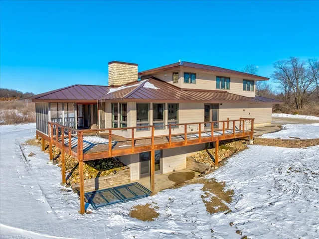 $795,000 | W2140 Behnke Road, Brooklyn, WI 53521