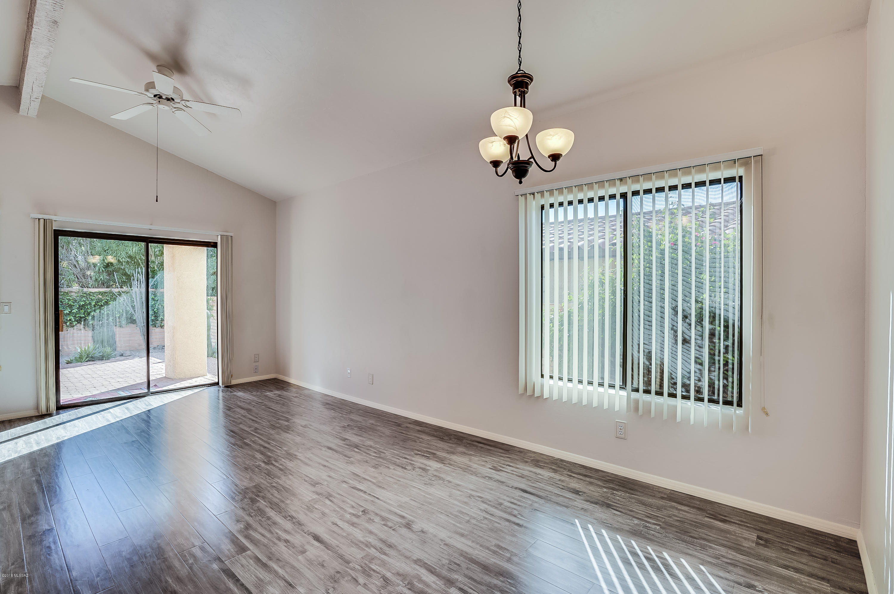 60 Silverado Oro Valley, AZ 85737 - Photo 15 of 50