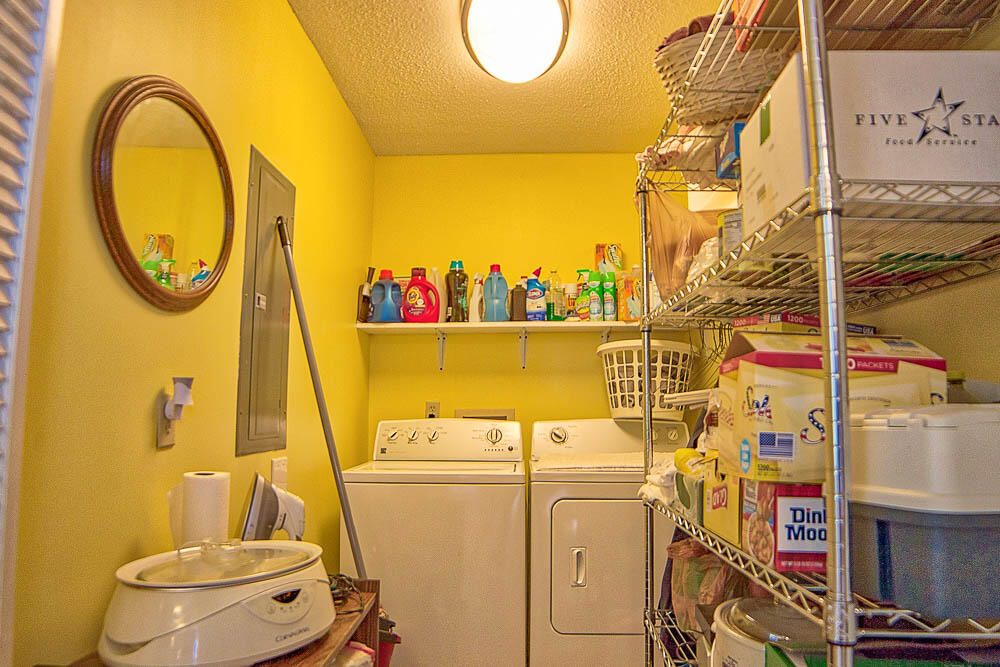 1131 Greens Lake Road East Ridge, TN 37412 - Photo 13 of 26 laundry
