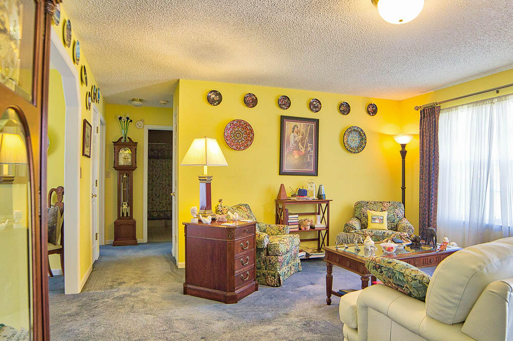 1131 Greens Lake Road East Ridge, TN 37412 - Photo 4 of 26 living 2