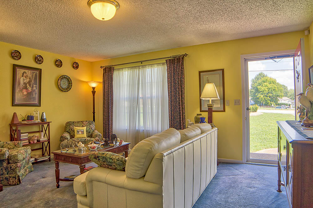 1131 Greens Lake Road East Ridge, TN 37412 - Photo 6 of 26 living