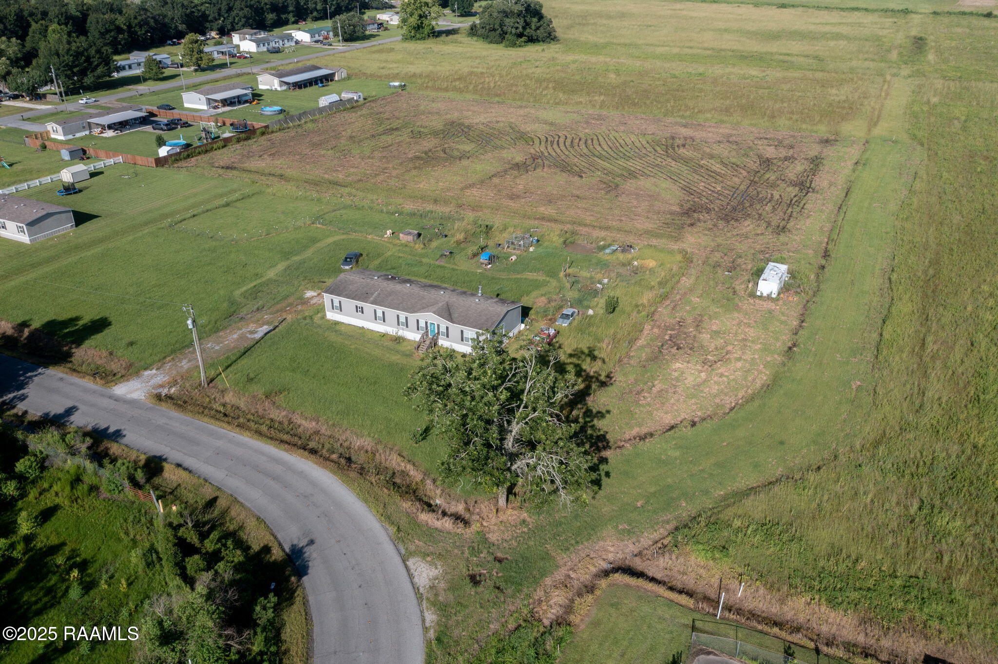 519 Colorado Road Duson, LA 70529 - Photo 2 of 9 1-web-or-mls-DJI_0870