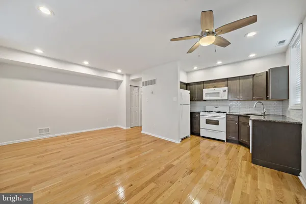 $1,350 | 2401 South 11th Street, Philadelphia, PA 19148