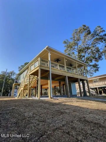 $1,800 | 8712 West Simmons Bayou Drive, Ocean Springs, MS 39564