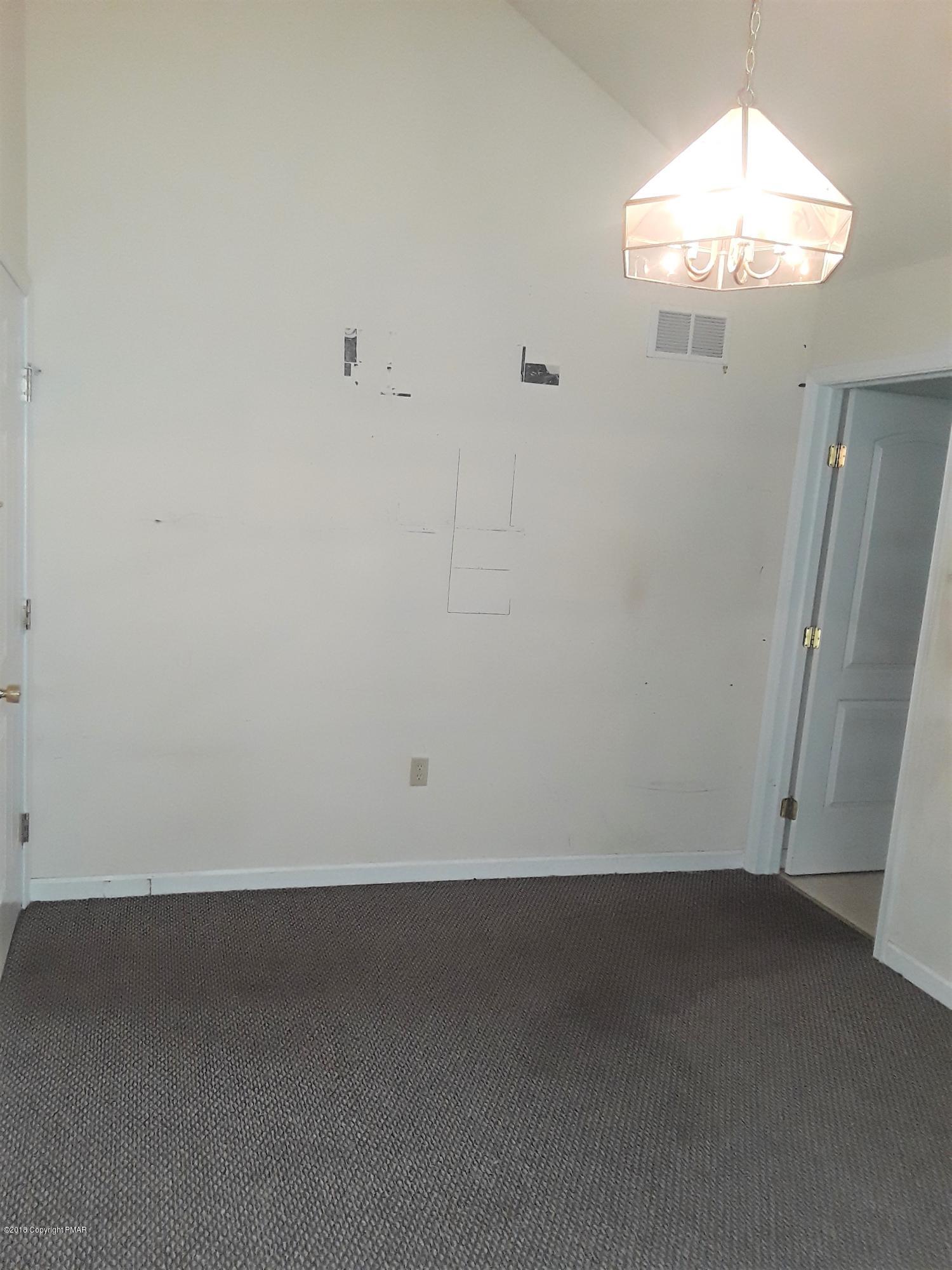 3105 Sequoia Road Tobyhanna, PA 18466 - Photo 14 of 29 an empty room with a window