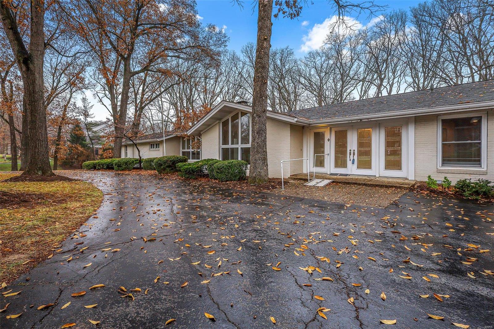 18 Devondale Lane St. Louis, MO 63131 - Photo 23 of 27