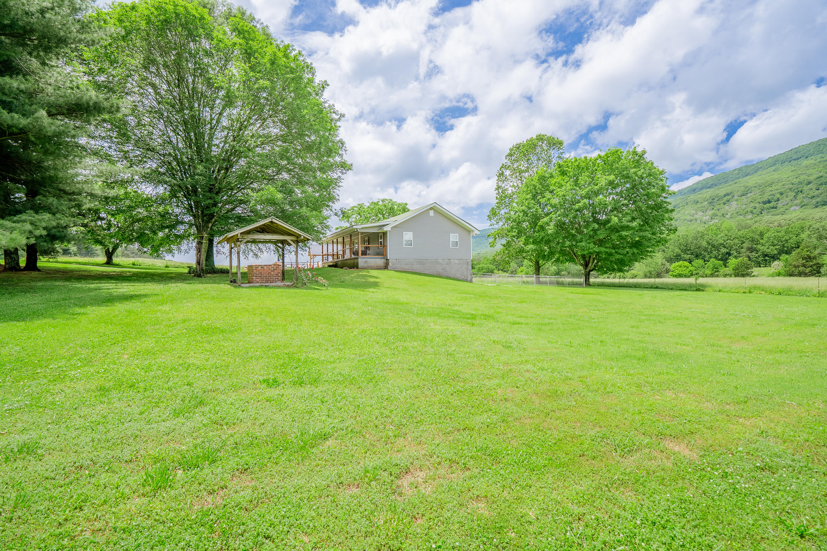976 Chamberlain Road LaFayette, GA 30728 - Photo 3 of 54 976Chamberlain-4