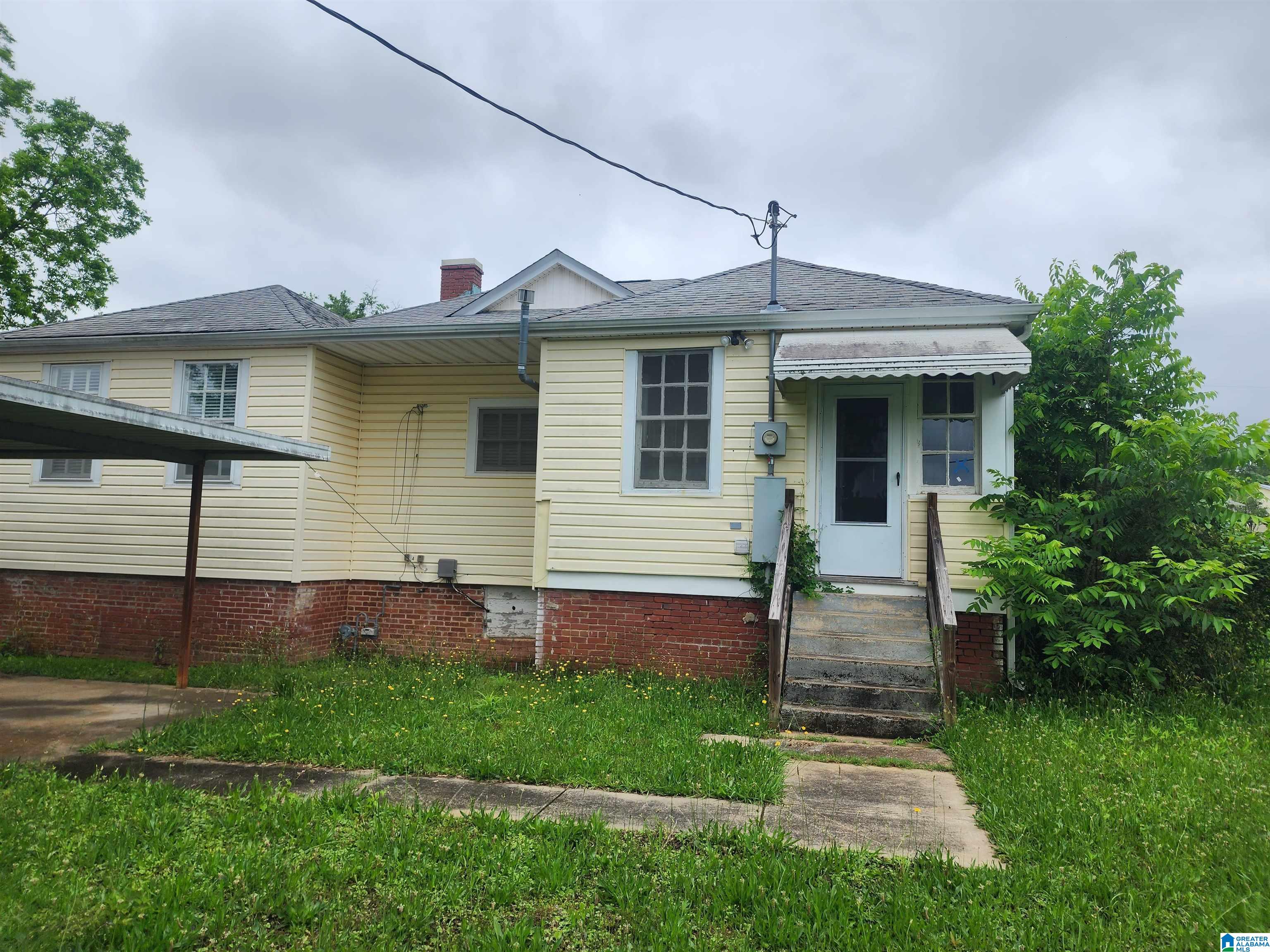 207 Alexander Street Talladega, AL 35160 - Photo 1 of 21