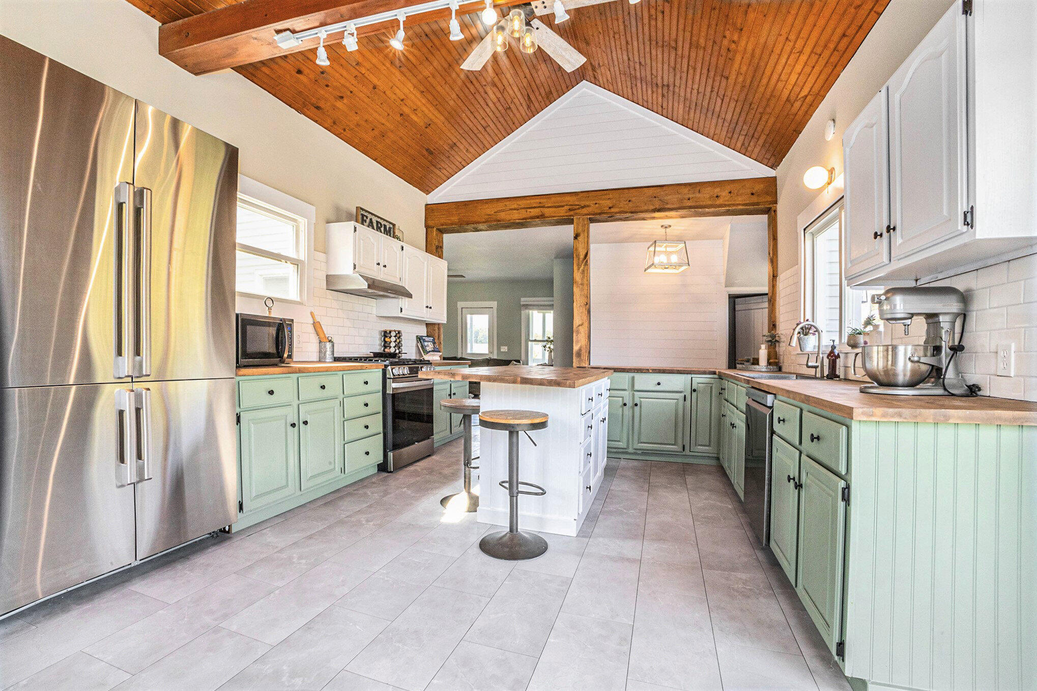 5524 Barber Road Hastings, MI 49058 - Photo 5 of 36 005_file_402