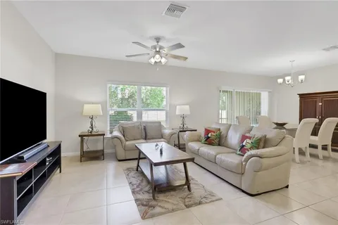 $289,999 | 3763 Crofton Court, Fort Myers, FL 33916