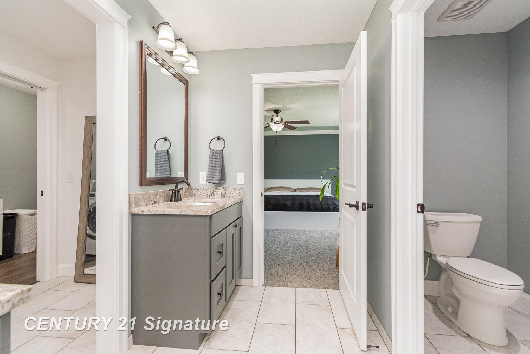 4100 Lawndale Road Saginaw, MI 48603 - Photo 17 of 40 50140932-2edcba5e-0936-4173-bf8e-4e698cb8235c.JPG