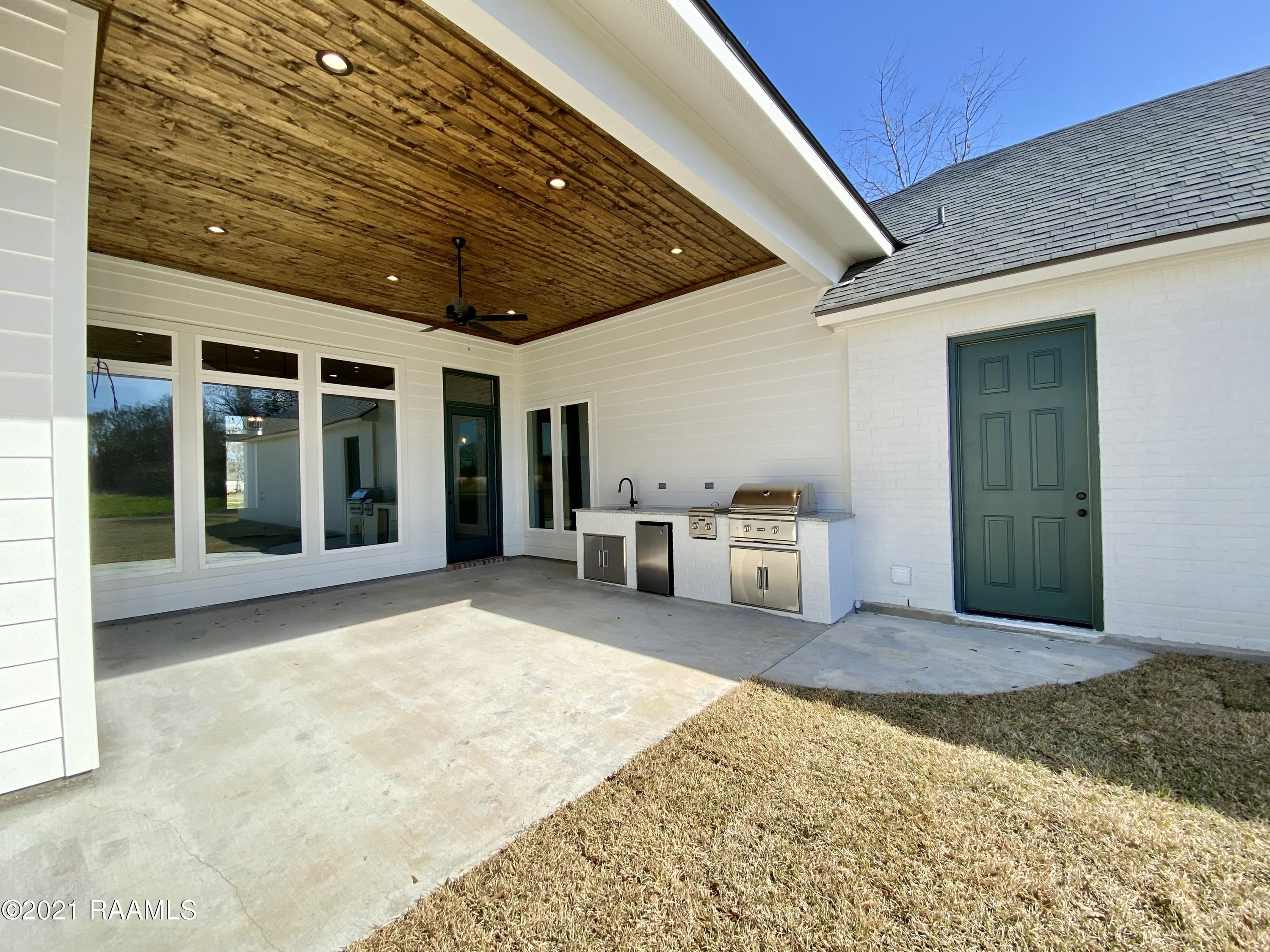 206 Ridgecroft Drive Carencro, LA 70520 - Photo 35 of 42 1C72F022-2C22-4089-A8F0-121E79FA8DF3