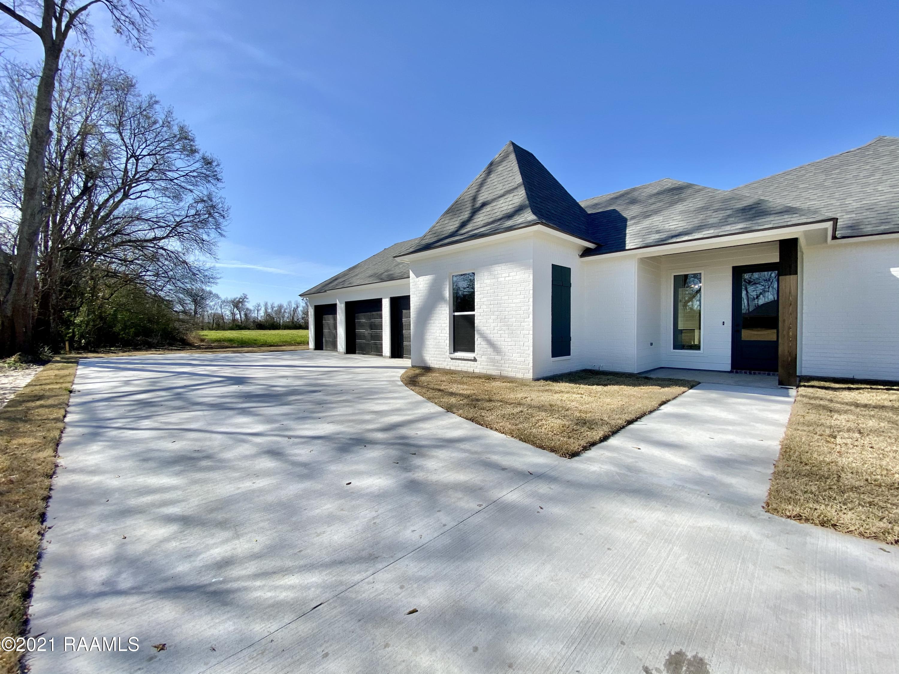 206 Ridgecroft Drive Carencro, LA 70520 - Photo 40 of 42 EE2263EB-DCF0-4445-8ED0-42FE361EE25C
