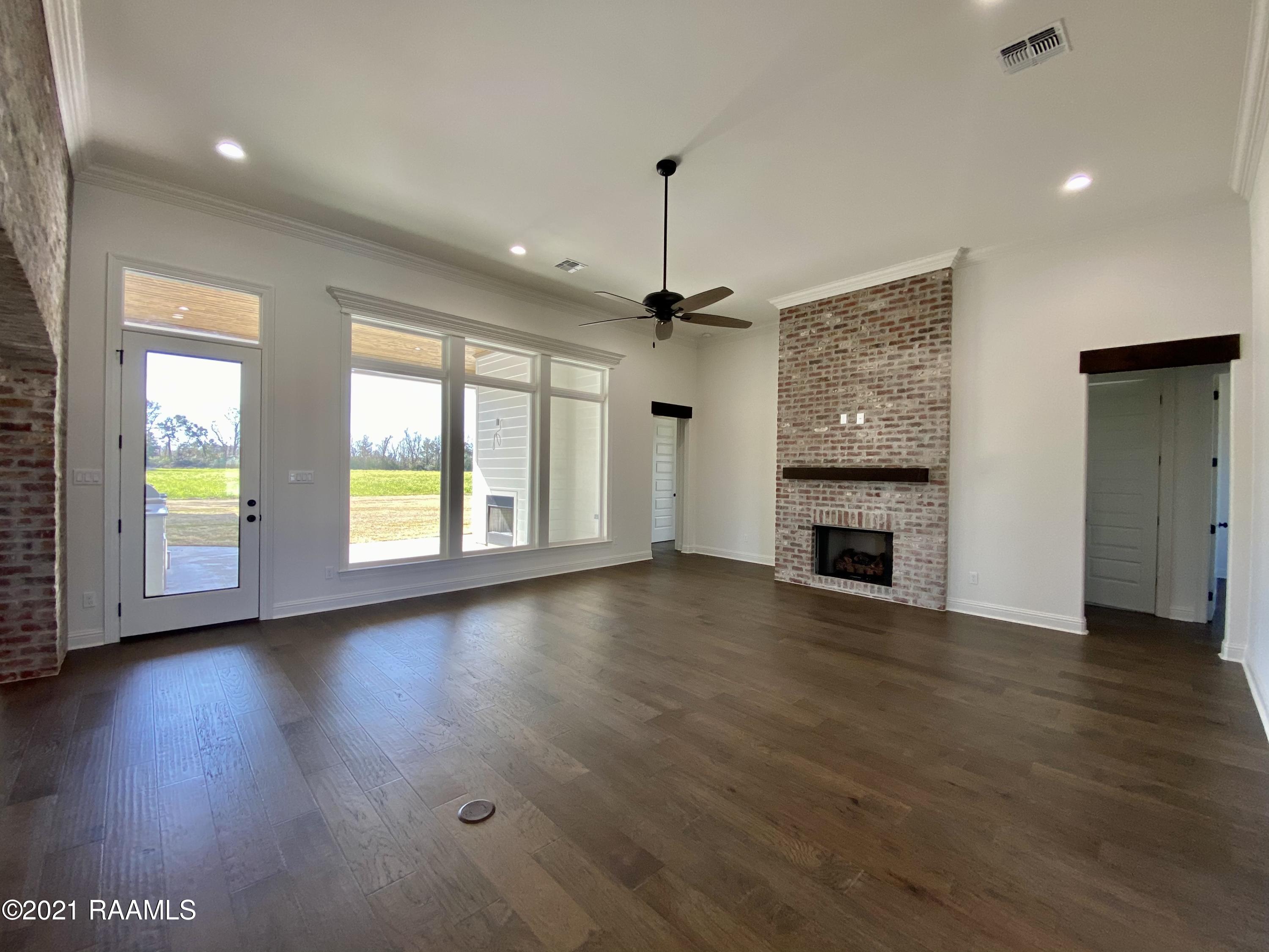 206 Ridgecroft Drive Carencro, LA 70520 - Photo 4 of 42 7B517ED6-1E24-4EC1-B794-03062C1424B2