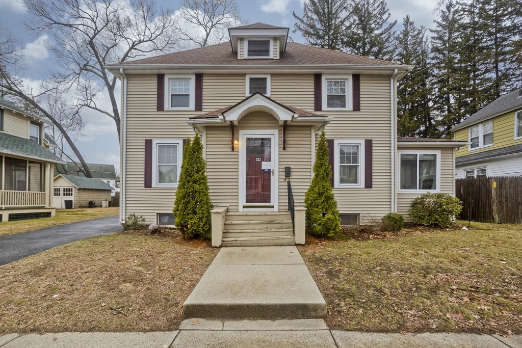 44 Meredith Street Springfield, MA 01108 - Photo 4 of 41 Gallery Image 4