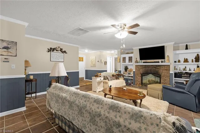 $285,000 | 2072 Us Highway, Reidsville, NC 27320