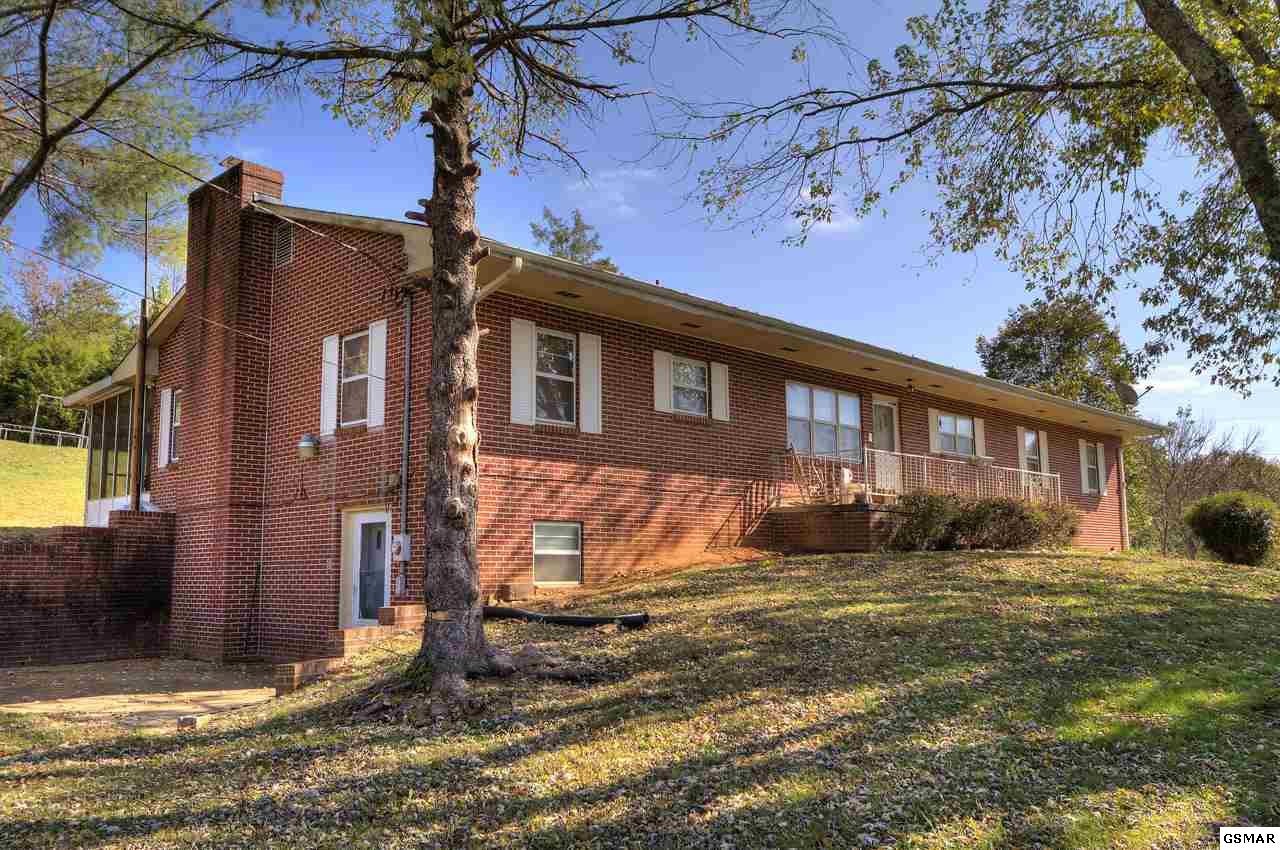 2452 Long Branch Road Seymour, TN 37865 - Photo 2 of 36 Gallery Image 2