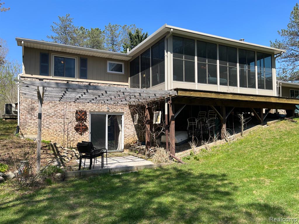 4266 Casey Road Dryden, MI 48428 - Photo 5 of 35