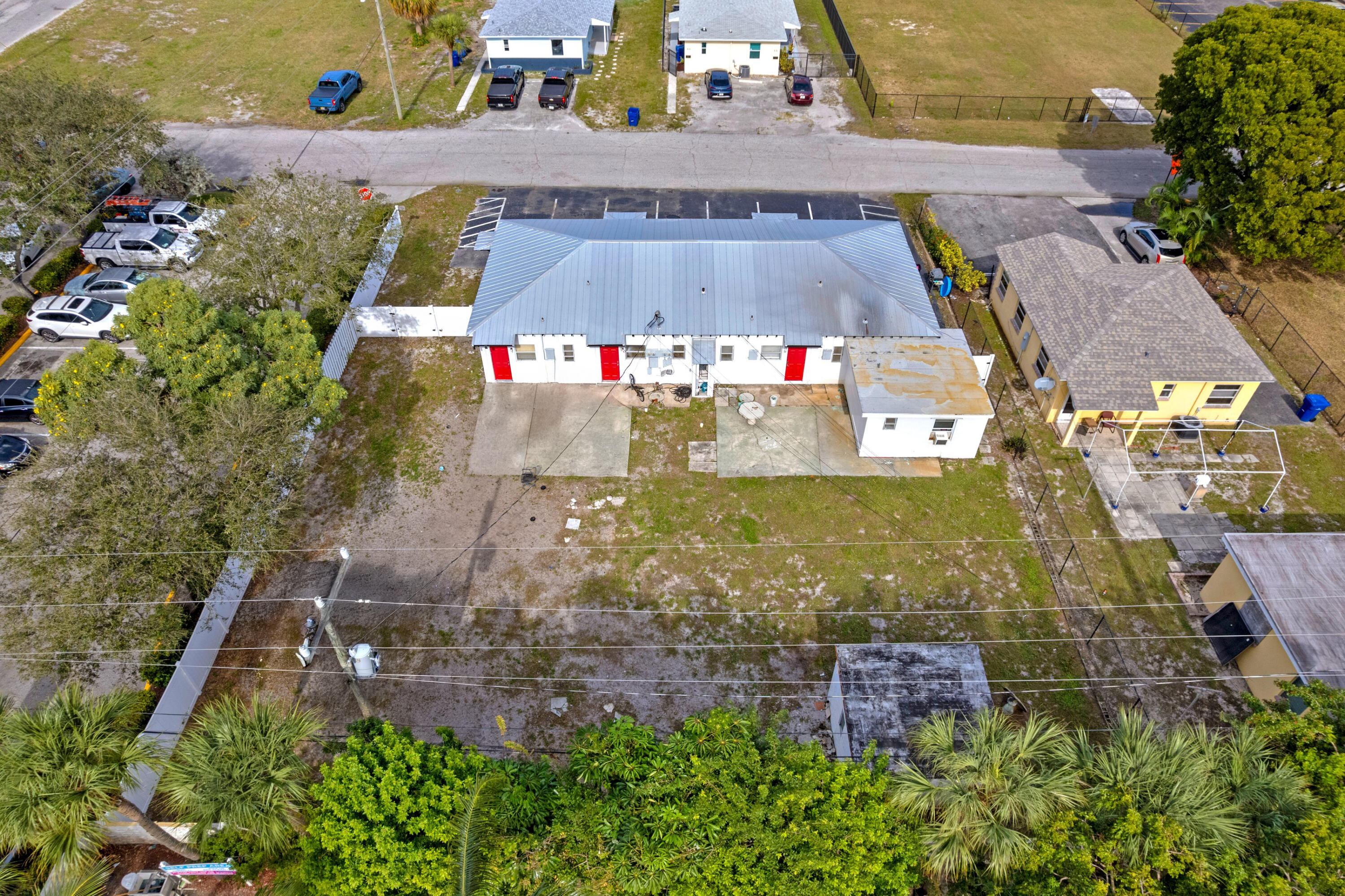 49 West 27th Street Riviera Beach, FL 33404 - Photo 6 of 12 Backyard