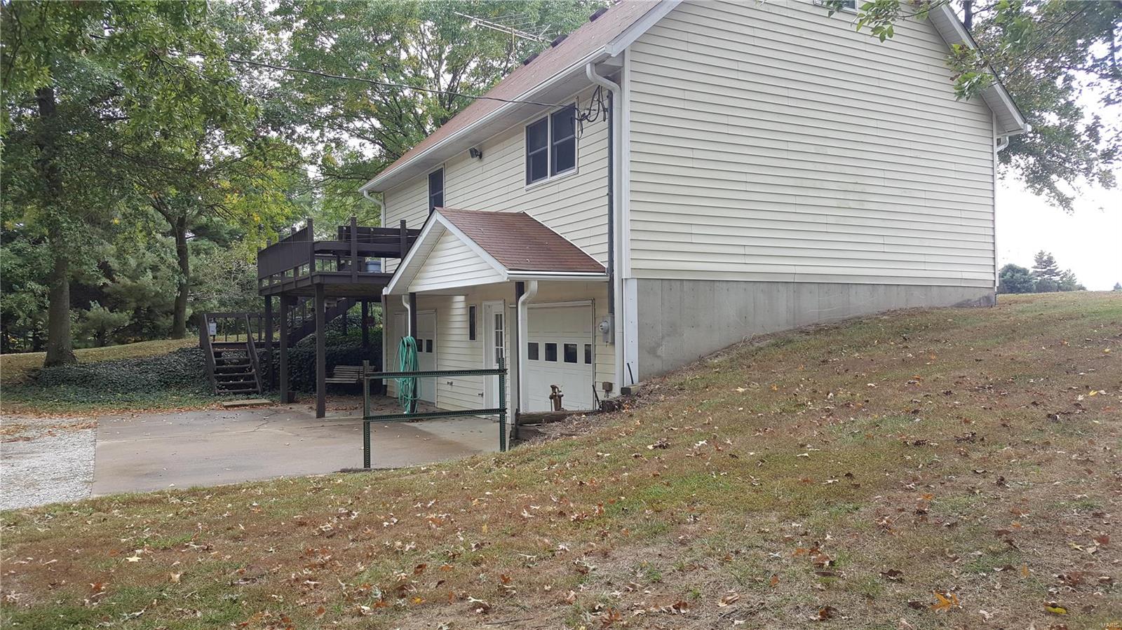 11513 Hoyt Monken Road Highland, IL 62249 - Photo 12 of 32 Gallery Image 12