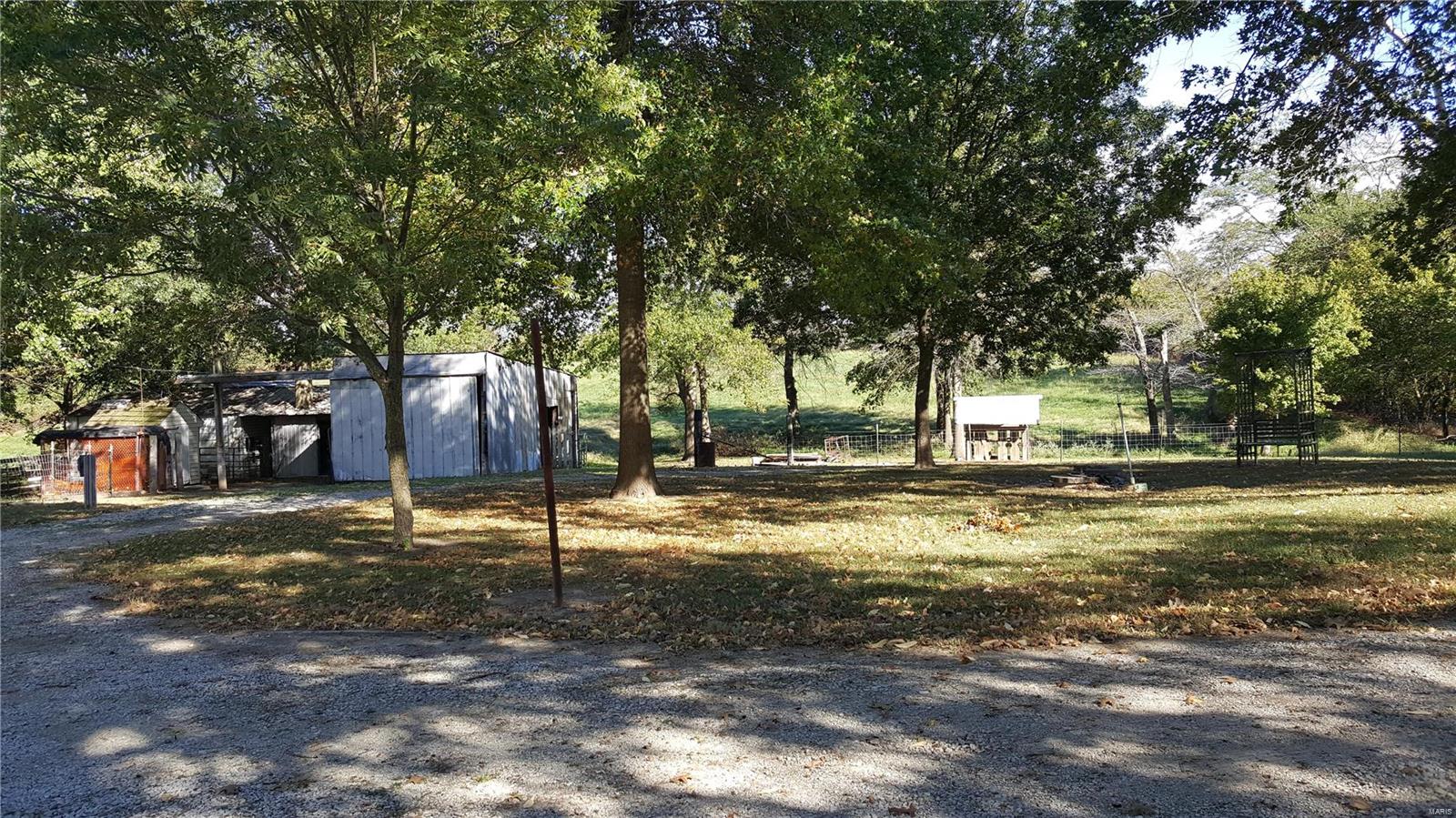 11513 Hoyt Monken Road Highland, IL 62249 - Photo 16 of 32 Gallery Image 16