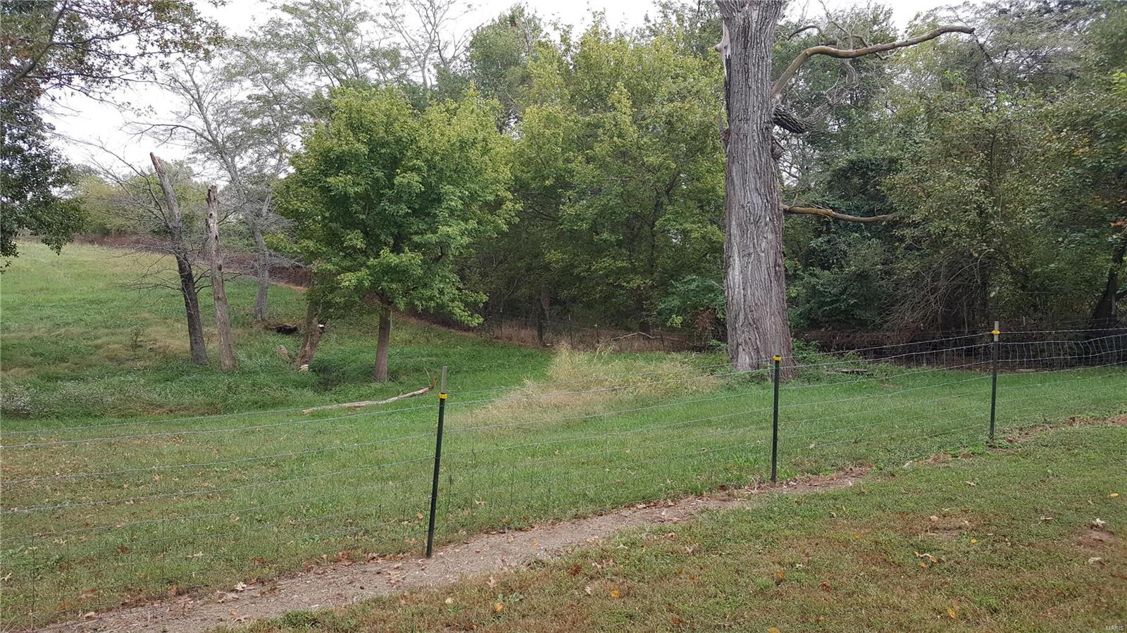 11513 Hoyt Monken Road Highland, IL 62249 - Photo 21 of 32 Gallery Image 21
