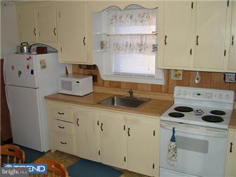 500 Crestview Road Lansdale, PA 19446 - Photo 4 of 11 Kitchen