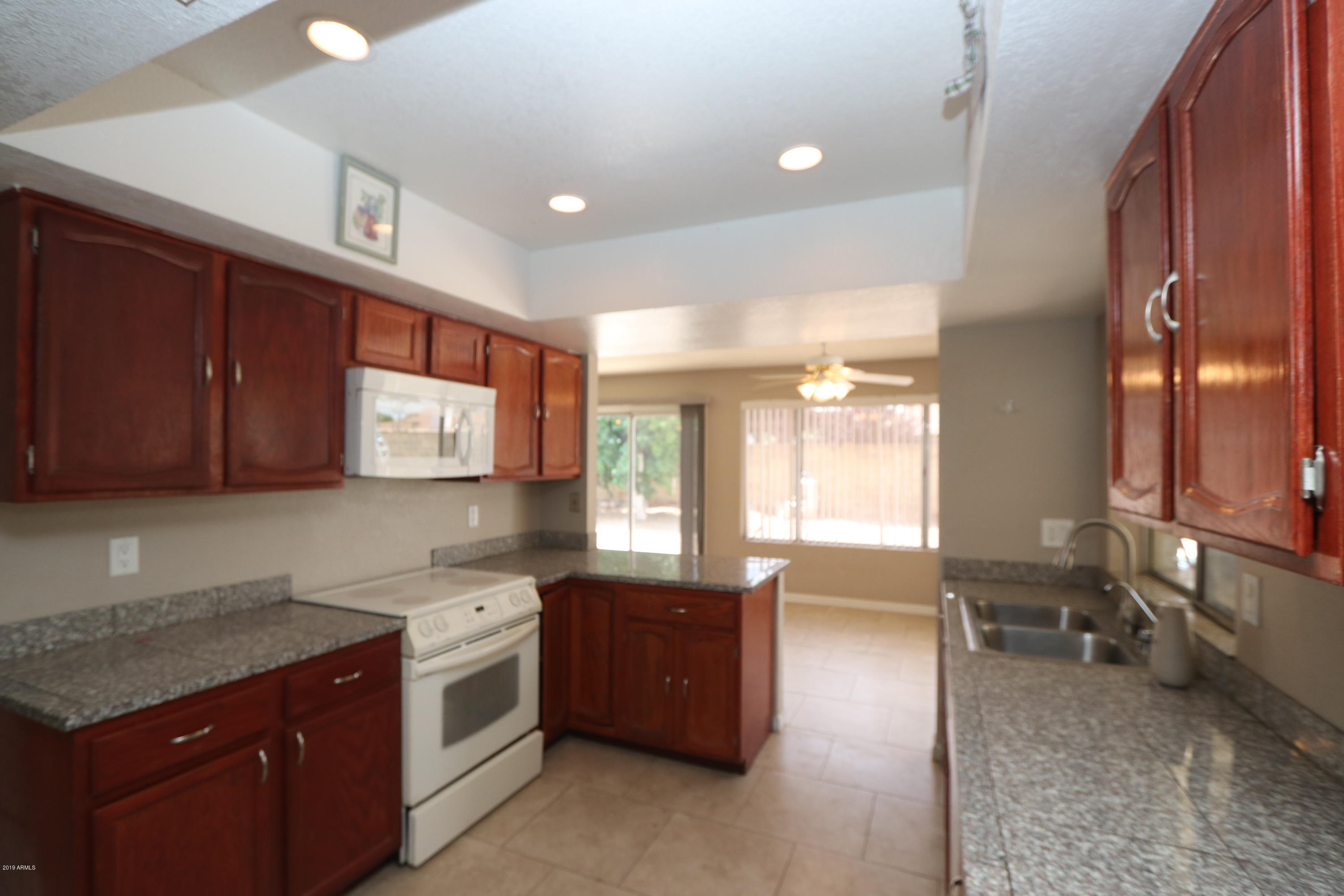 4447 West Bloomfield Road Glendale, AZ 85304 - Photo 14 of 38 IMG_0538