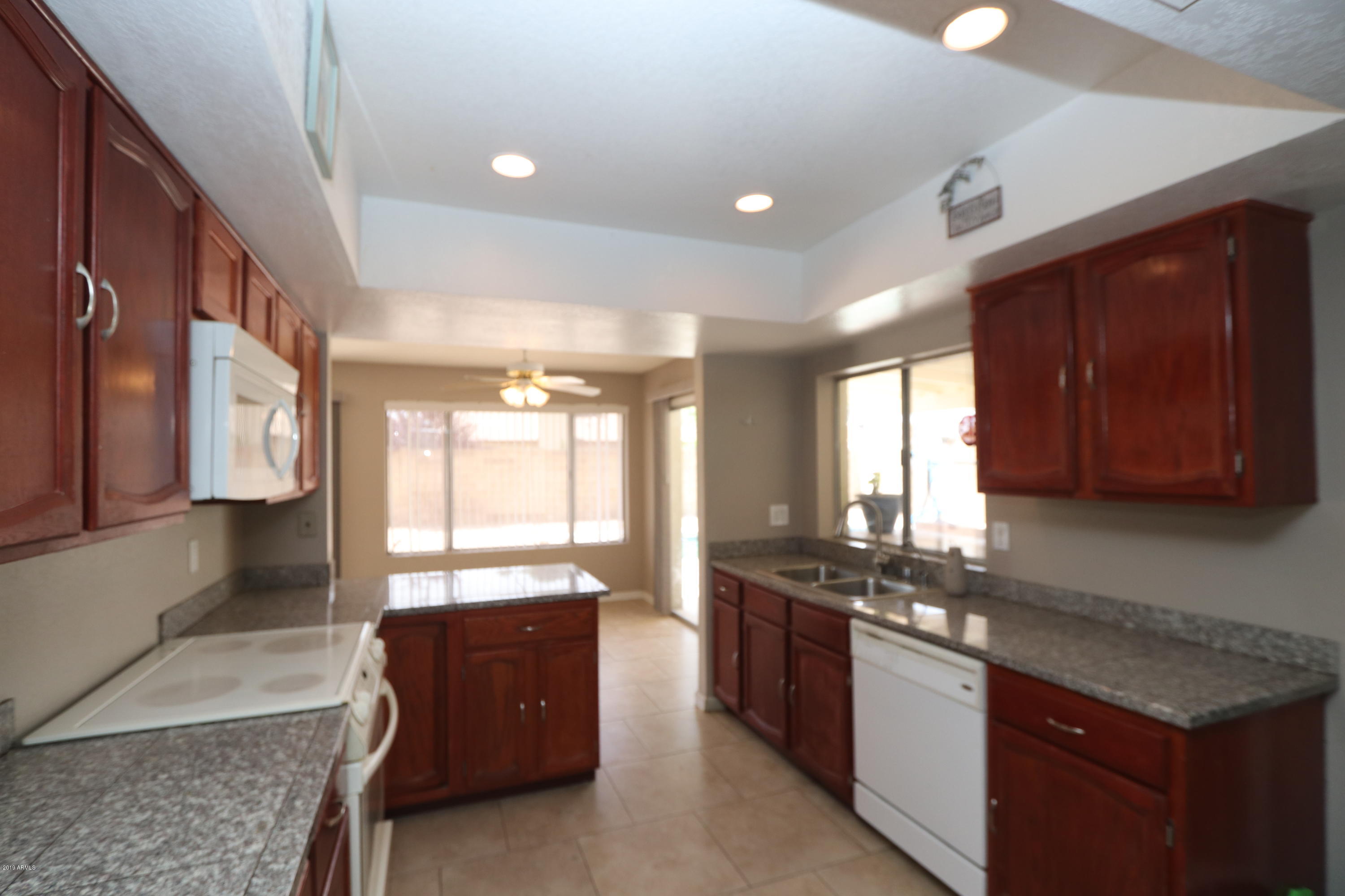 4447 West Bloomfield Road Glendale, AZ 85304 - Photo 15 of 38 IMG_0539