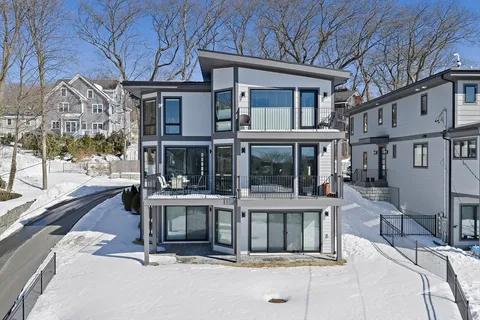 $2,599,000 | 31 Brunswick Road, Arlington, MA 02476